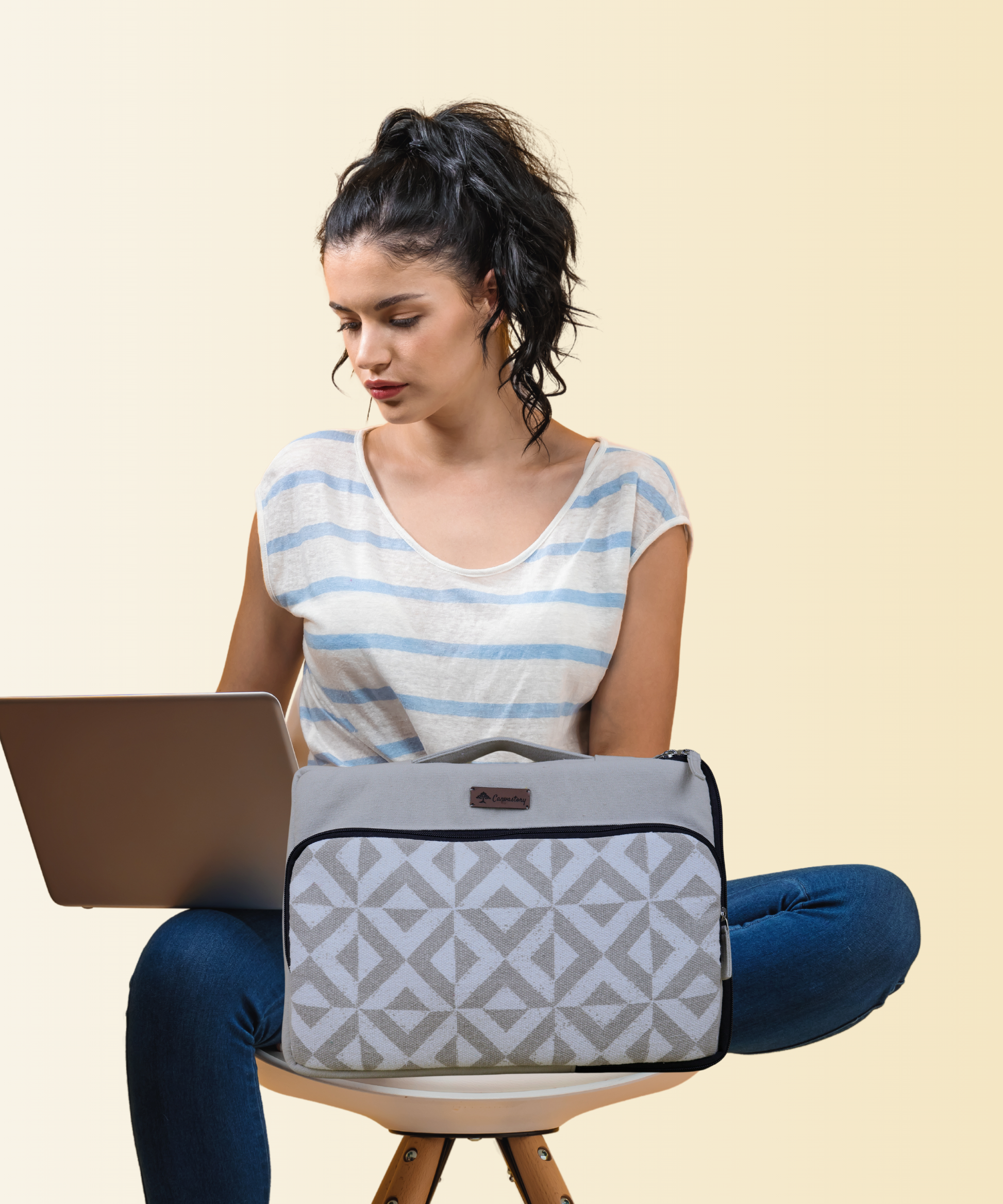 Functional laptop sleeve 14 inch, Laptop sleeve with pockets 14 inch, 14-inch laptop sleeve, Laptop sleeve with handle, Unisex laptop sleeve 14 inch, Slim laptop bag, Portable laptop sleeve, Handmade Laptop Sleeve for 14-inch, Sustainable Laptop Sleeve