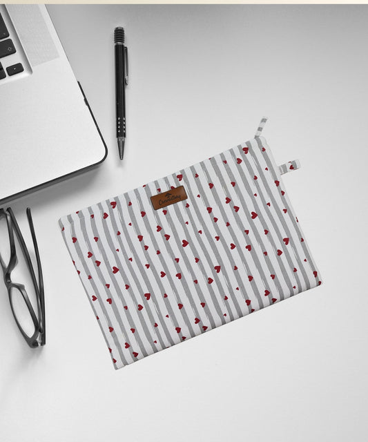 Sustainable-Cotton-Laptop-Sleeve, Eco-friendly-Cotton-Laptop-Sleeve, Handmade-Sustainable-Cotton-Laptop-Sleeve, Handmade-14-inch-Laptop-sleeve, Minimalist-Cotton-Laptop-Sleeve