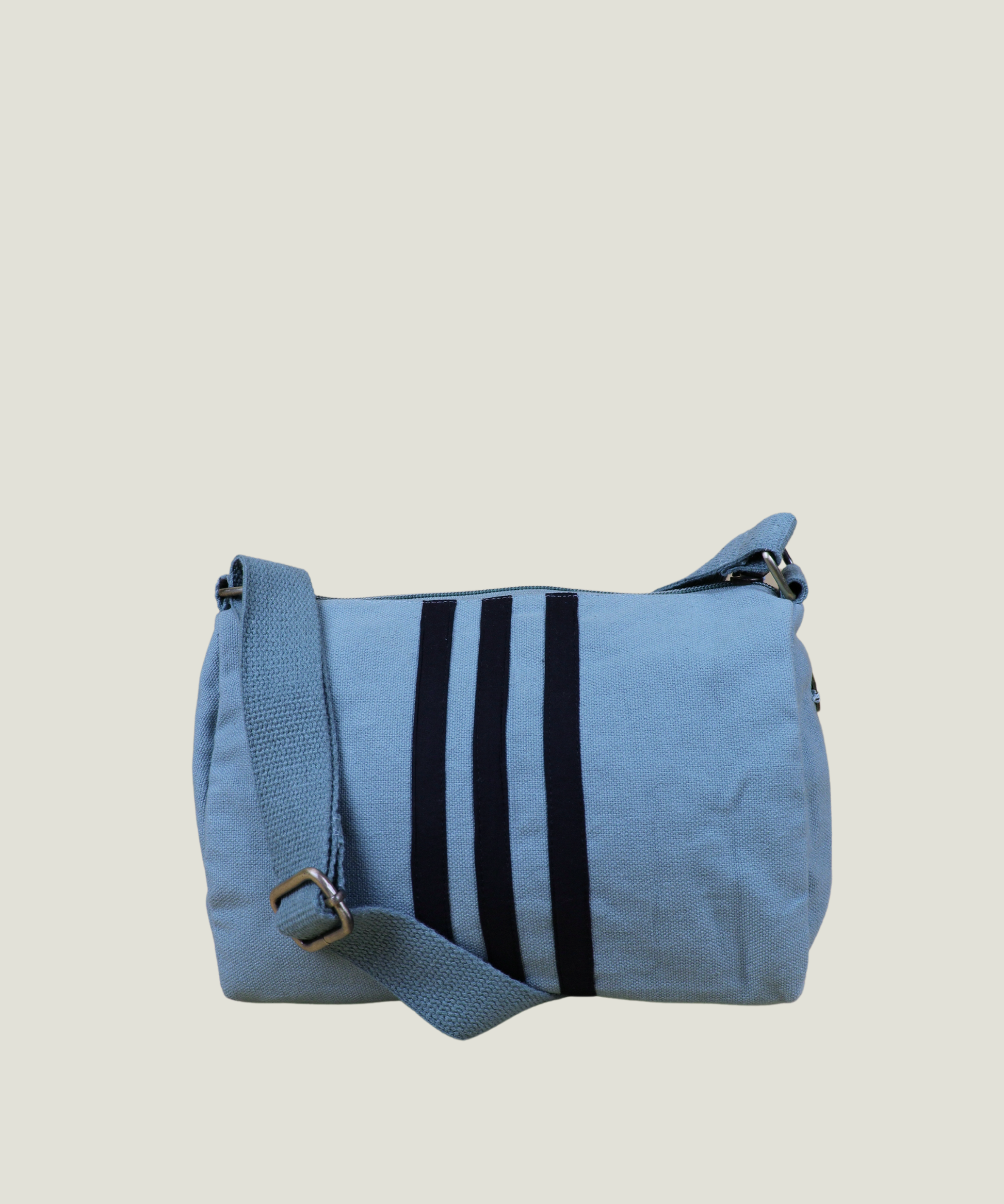 Sustainable Crossbody bag, Box sling bag for men's & women's with adjustable starp, Sustainable fashion, Stylish crossbody, Eco-friendly materials, Minimalist design, Durable and stylish