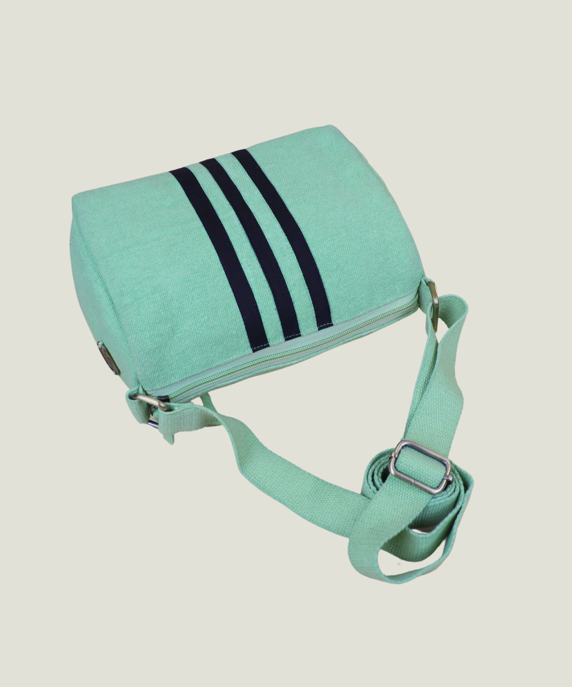 Sustainable Crossbody bag, Box sling bag for men's & women's with adjustable starp, Sustainable fashion, Stylish crossbody, Eco-friendly materials, Minimalist design, Durable and stylish