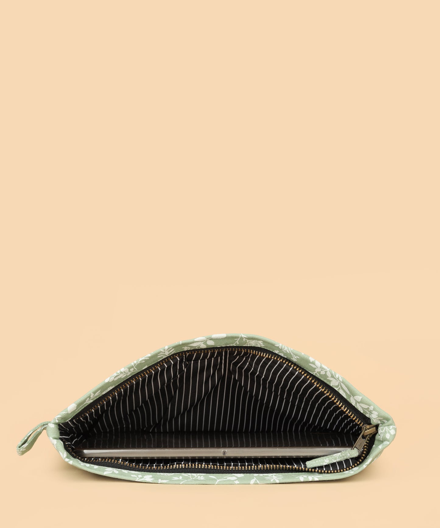 Sustainable-cotton-Eco-friendly-iPad-sleeve, Eco-friendly-tablet-case, Sustainable-cotton-iPad-sleeves, Lightweight-protection-Durable cotton case