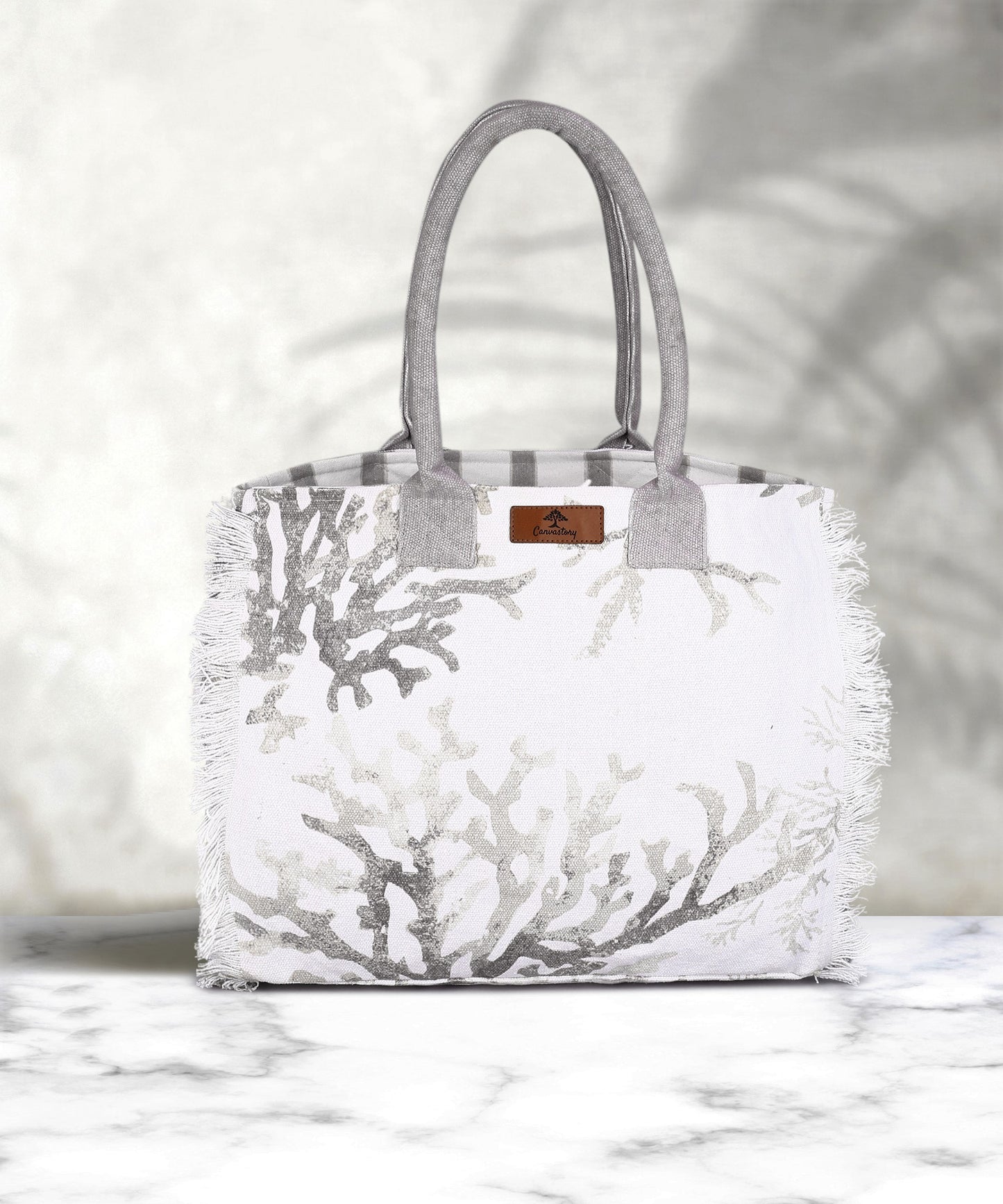 Fringes shopping tote bag, Eco-friendly fringes shopping tote, Stylish fringes shopping tote, Durable fringes tote bag with more space, Trendy fringes tote bags