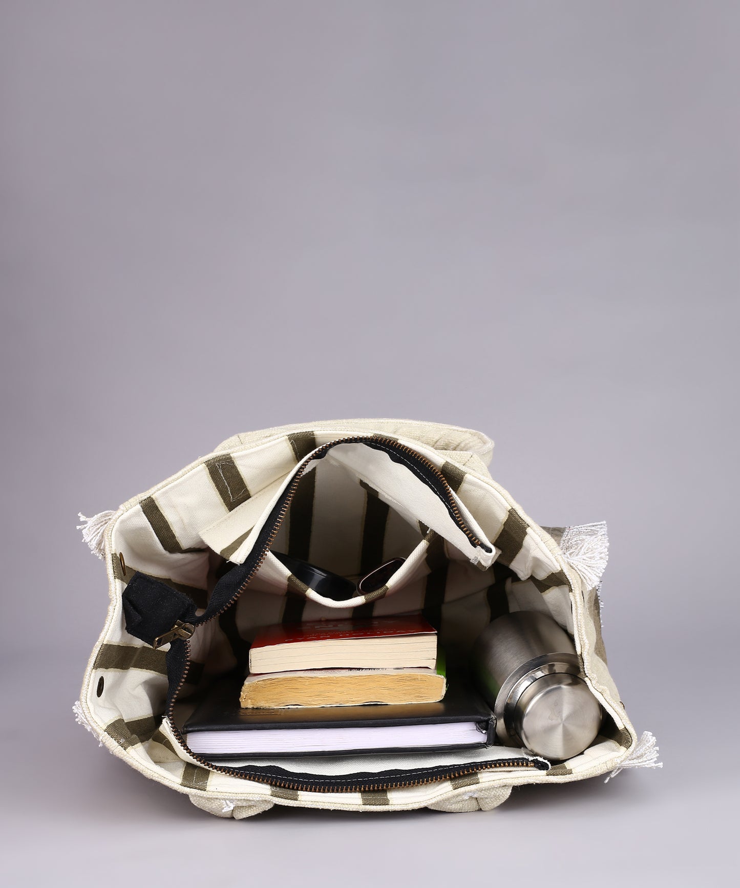 Fringes shopping tote bag, Eco-friendly fringes shopping tote, Stylish fringes shopping tote, Durable fringes tote bag with more space, Trendy fringes tote bags