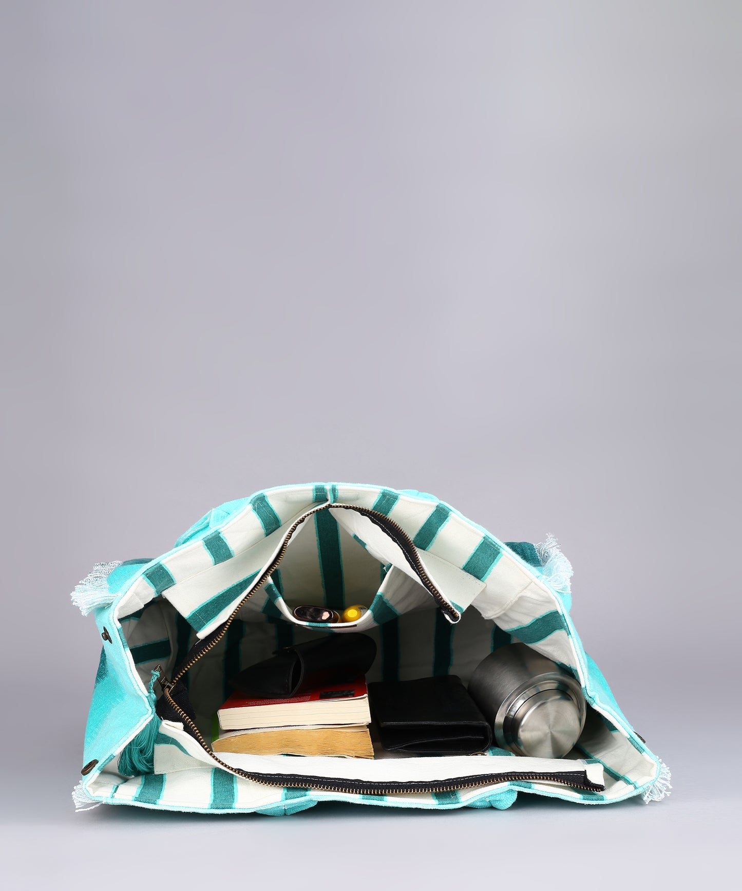 Fringes shopping tote bag, Eco-friendly fringes shopping tote, Stylish fringes shopping tote, Durable fringes tote bag with more space, Trendy fringes tote bags