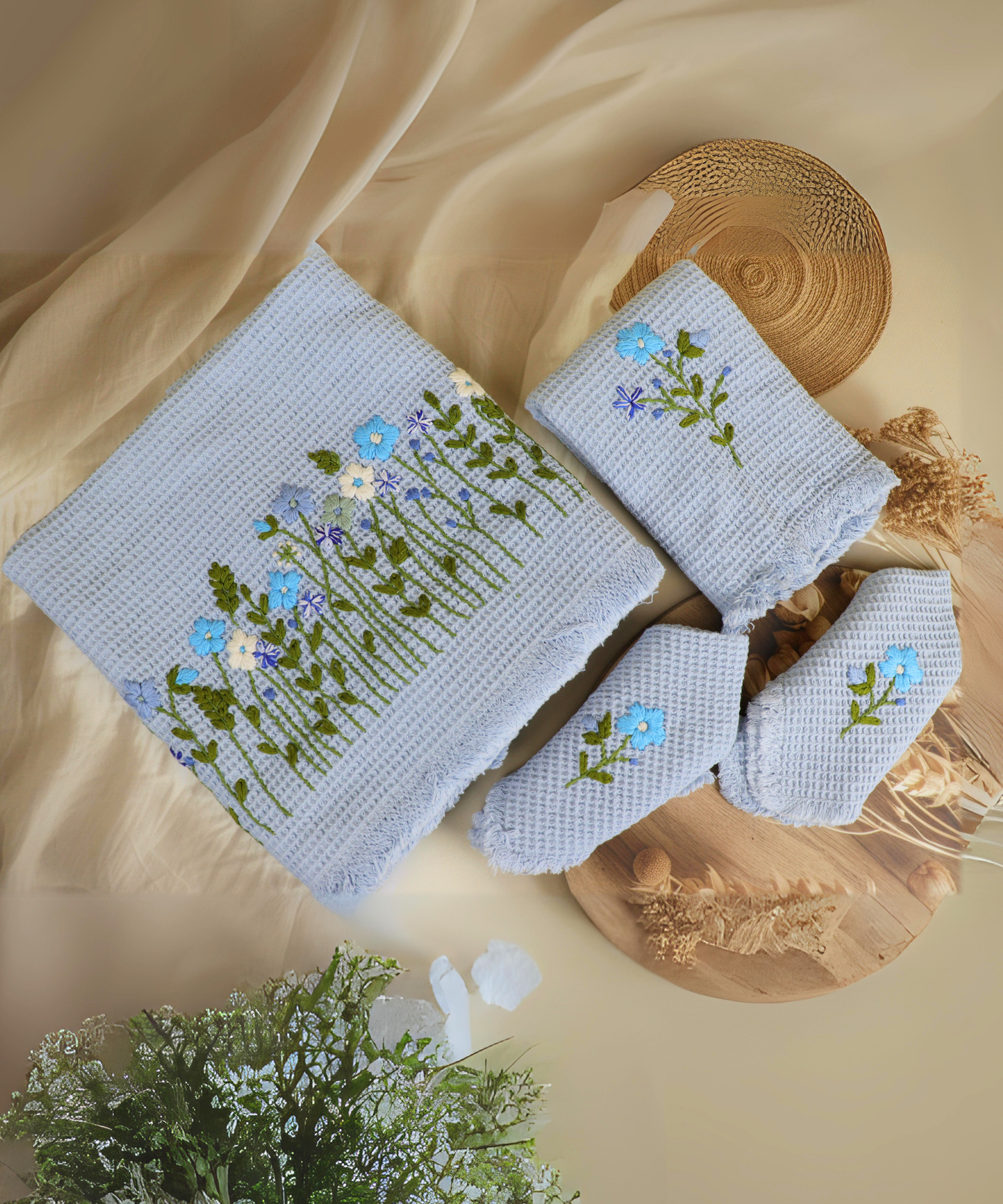 Hand embroidered towels, Cotton embroidered towels, Handcrafted towels, Floral embroidery towels, Embroidered bath towels, Handmade embroidered towels, Hand-stitched towels, Embroidery designs for towels, Luxury hand towels, Elegant embroidered towels