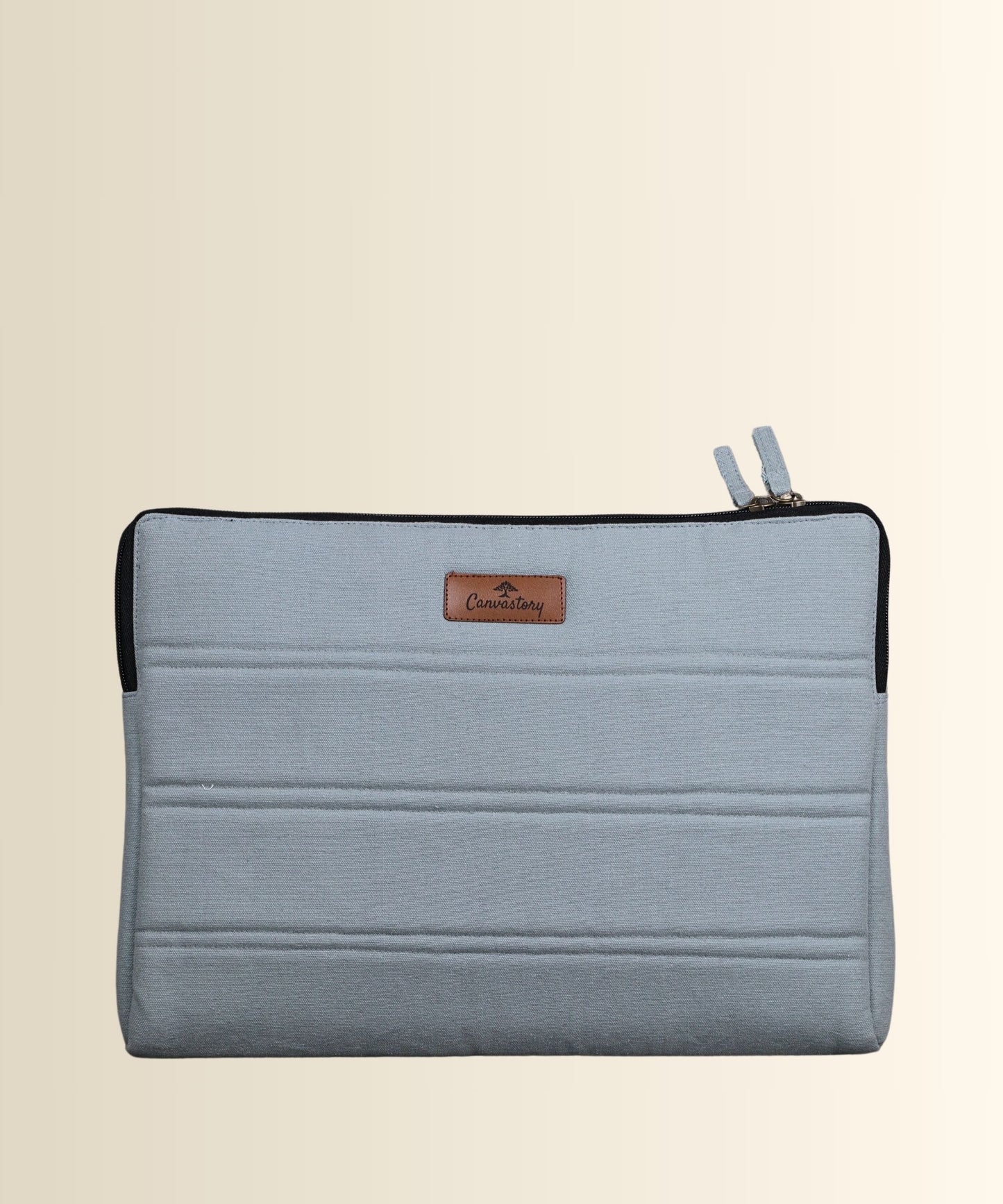 Quilted laptop sleeve, Laptop case, Padded laptop sleeve, soft laptop case, Quilted protective sleeve, Laptop bag with padding, Stylish laptop sleeve, Cushioned laptop case, Fabric laptop sleeve, Laptop protection sleeve, Trendy laptop case, Quilted laptop cover, Waterproof quilted sleeve, Lightweight laptop sleeve, Modern quilted laptop case.