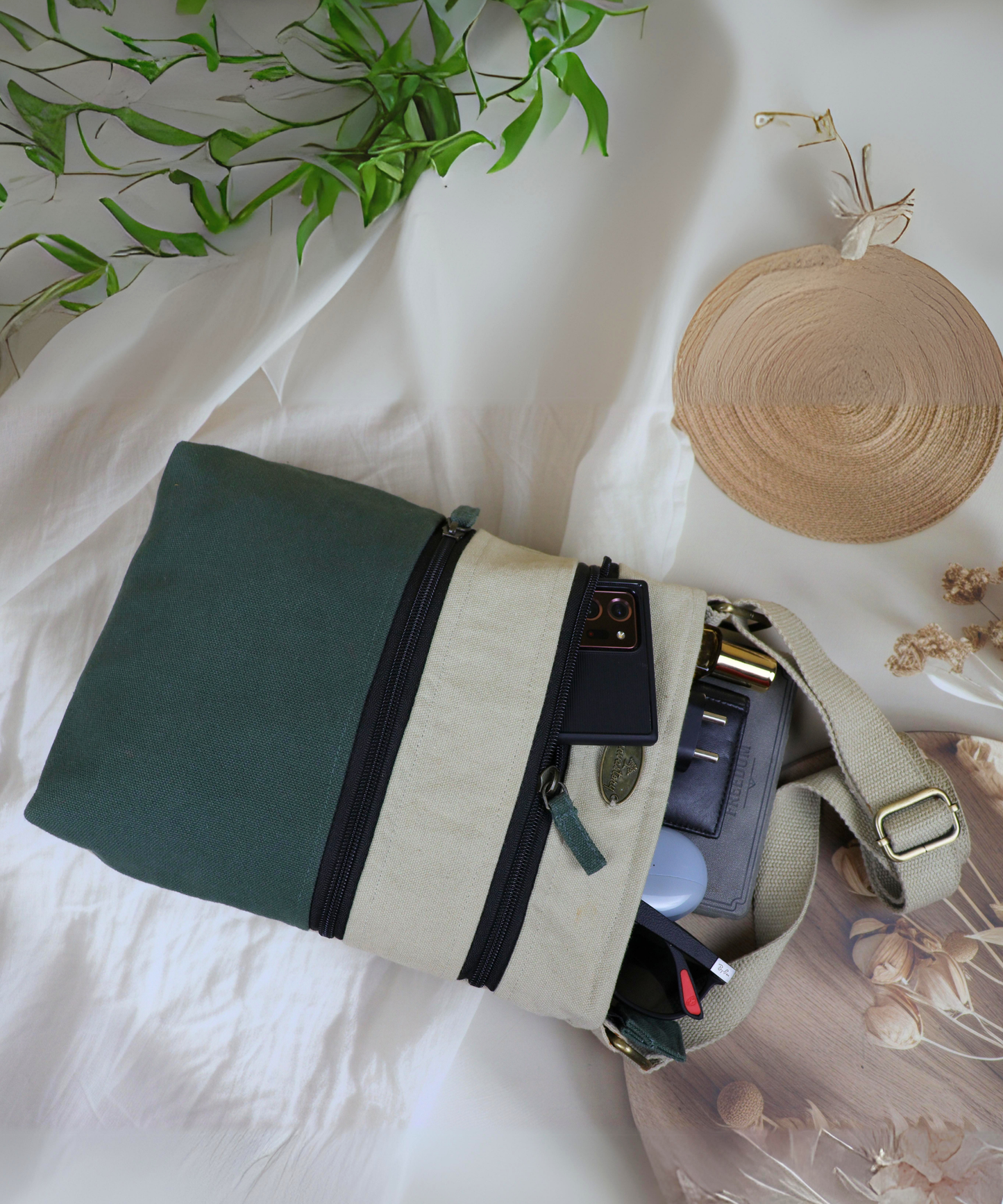 Unisex crossbody forest sling bag, Forest green sling bag for men and women, Forest sling bag with adjustable strap, Sustainable crossbody sling bag, Crossbody sling bag for everyday use