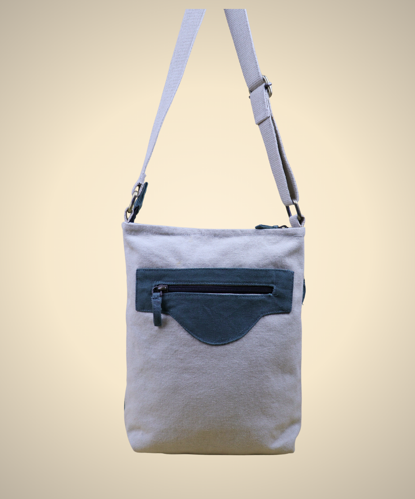 Unisex crossbody forest sling bag, Forest green sling bag for men and women, Forest sling bag with adjustable strap, Sustainable crossbody sling bag, Crossbody sling bag for everyday use