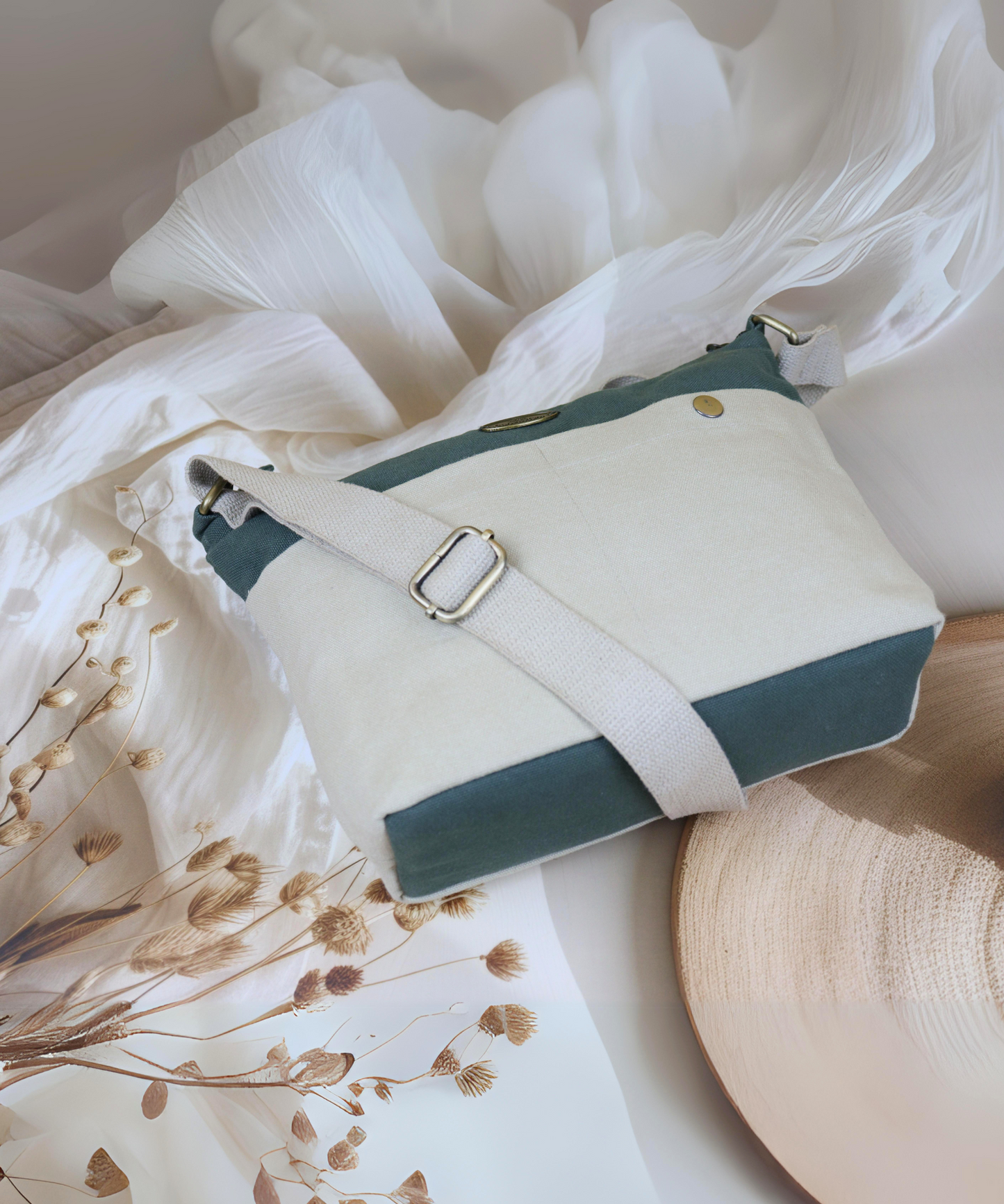 Urbanflex sling bags, Urban travel sling bag, Sling bag for men and women, Unisex sling bags, Unisex crossbody bag, Crossbody sling bag, Versatile sling bag, Adjustable sling bag