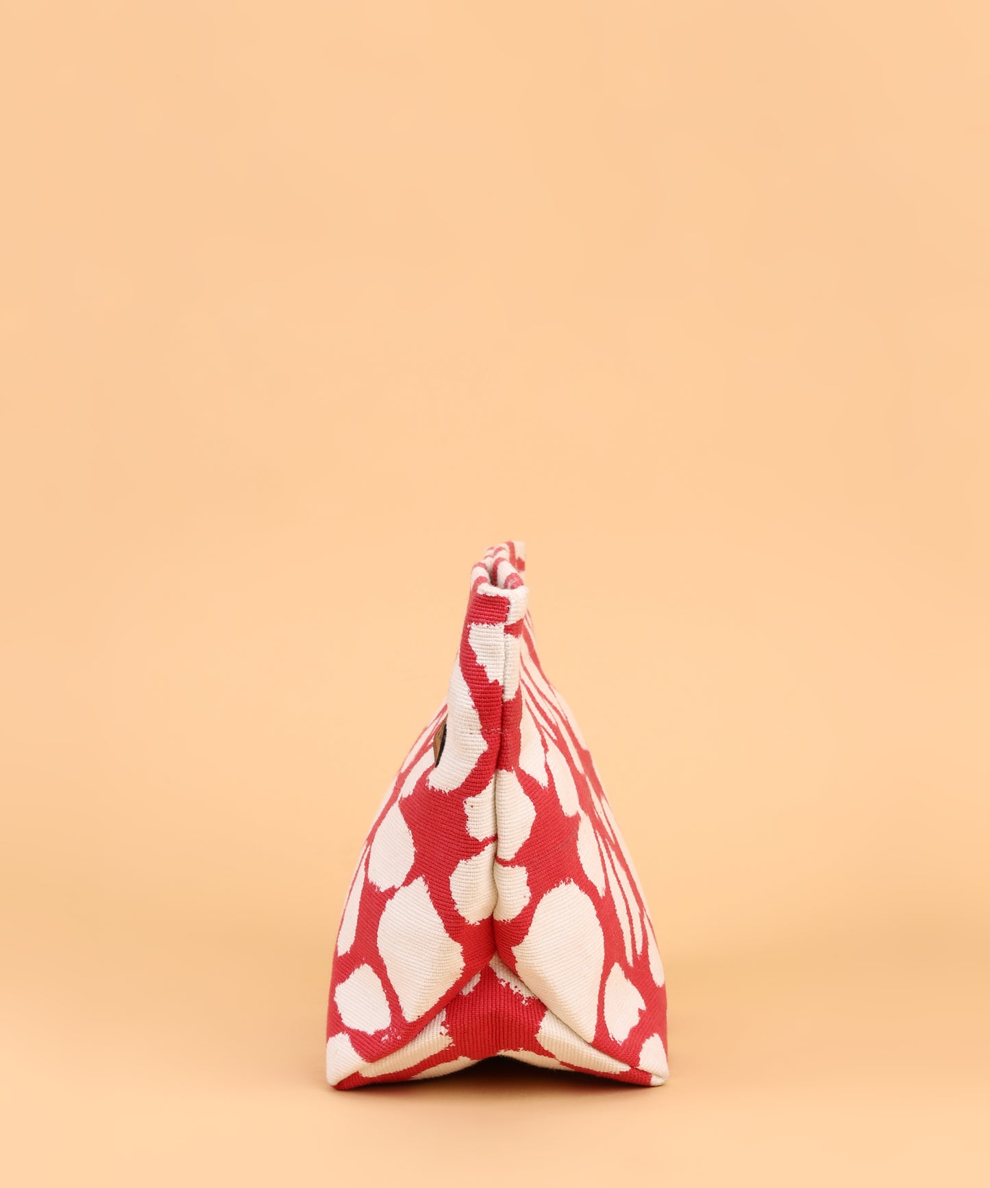 cosmetic travel pouch, Canvas cosmetic pouch, Boat-shaped pouches, Zippered cosmetic pouch, Eco-friendly cosmetic bag, Multi-use makeup bag