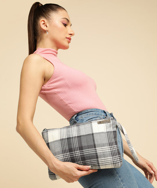 Travel pouches, Makeup bags, Multipurpose pouches, Waterproof pouches, Canvas pouches, Handmade pouches, custom pouches