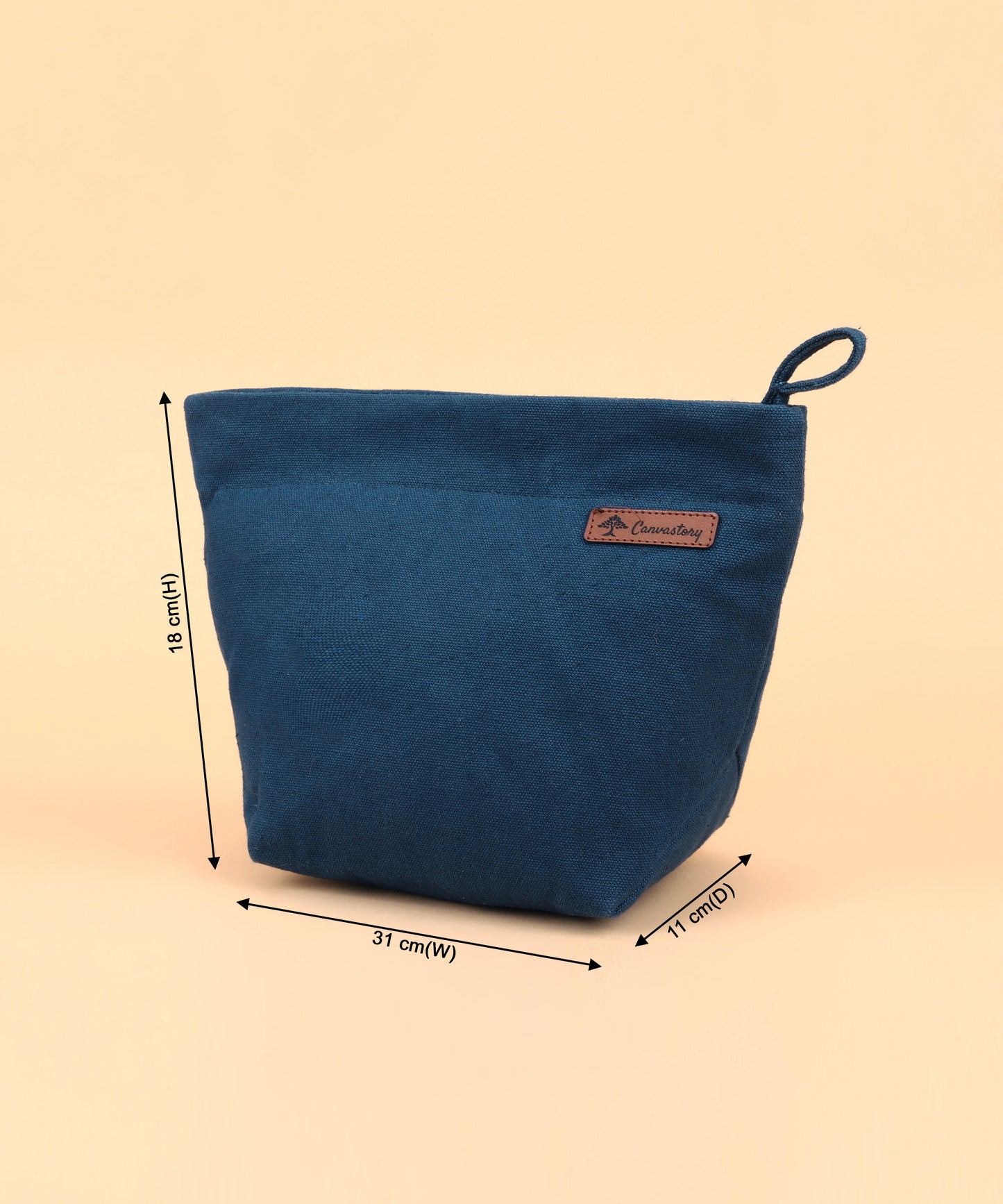 cosmetic kit, cosmetic pouch, cosmetic travel pouch, Canvas cosmetic pouch, Boat-shaped pouches, Zippered cosmetic pouch, Eco-friendly cosmetic bag, Multi-use makeup bag