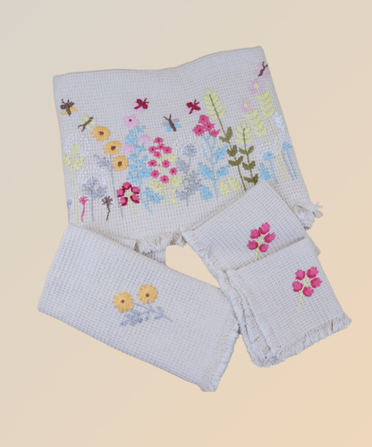 Hand embroidered towels, Cotton embroidered towels, Handcrafted towels, Floral embroidery towels,  Embroidered bath towels, Handmade embroidered towels, Hand-stitched towels, Embroidery designs for towels, Luxury hand towels, Elegant embroidered towels